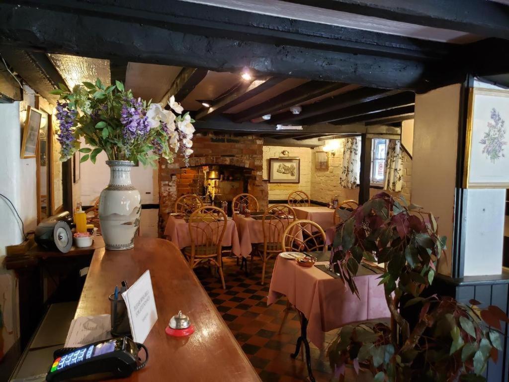 Bed and Breakfast Abingplough House Абингдон Экстерьер фото